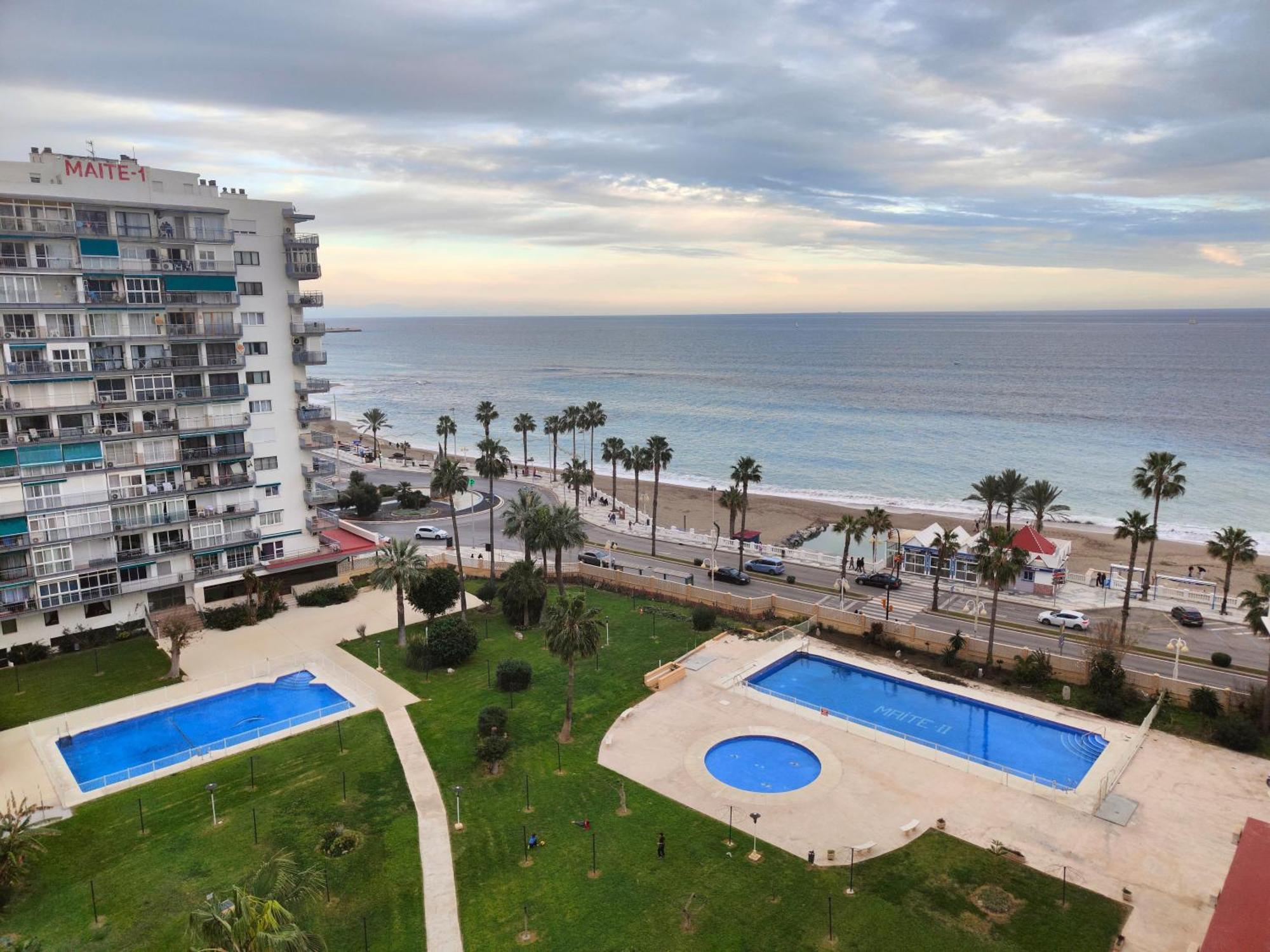 Apartamento En Benalmadena, Primera Linea De Playa エクステリア 写真